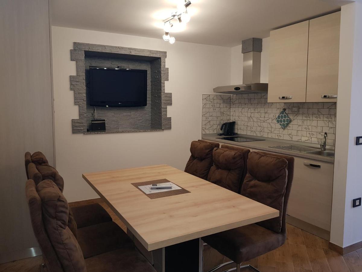 Apartments Villa Irena Копер Екстер'єр фото